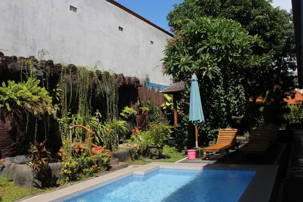 Jenny Bunker Homestay กูตา ภายนอก รูปภาพ