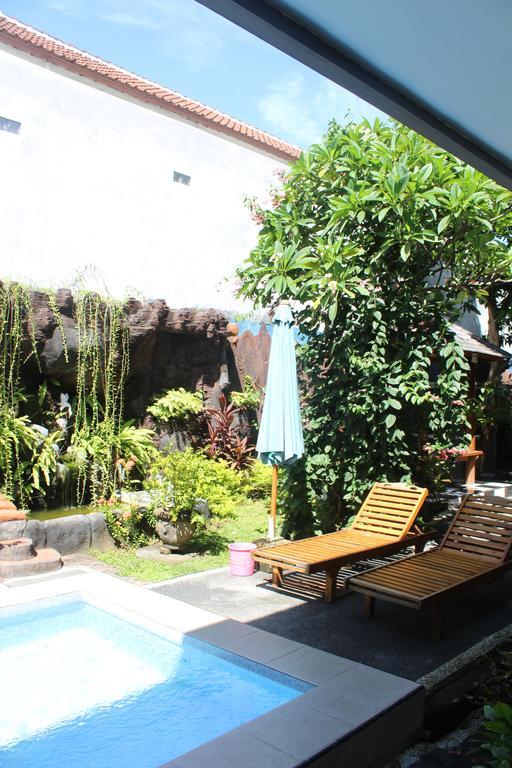 Jenny Bunker Homestay กูตา ภายนอก รูปภาพ