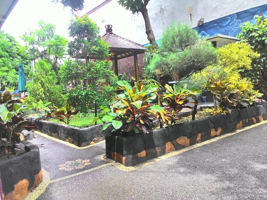 Jenny Bunker Homestay กูตา ภายนอก รูปภาพ