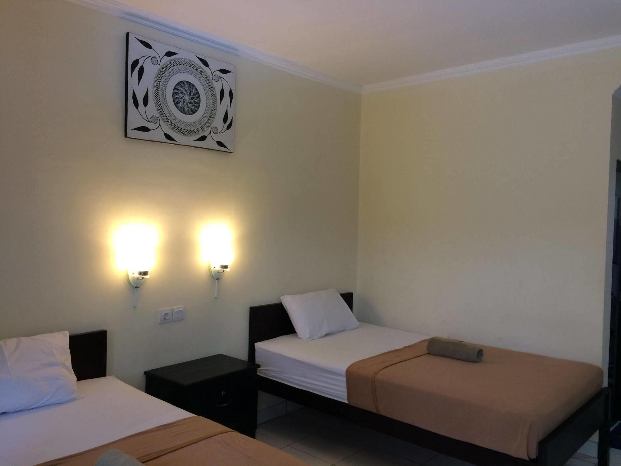Jenny Bunker Homestay กูตา ภายนอก รูปภาพ